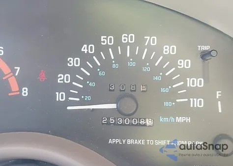 1996 Buick Regal Custom из США, поврежденный, VIN 2G4WB52K0T1509526